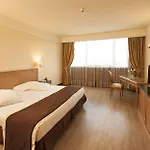 Shg德拉维尔酒店 4*