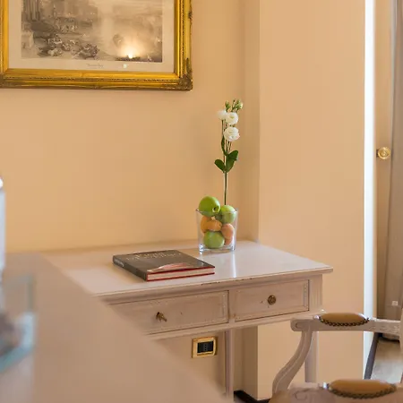 Hotel Shg De La