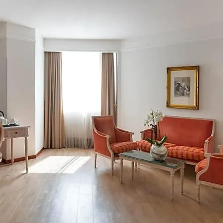 Hotel Shg De La